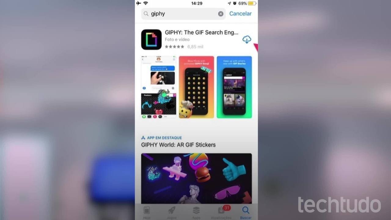 How to send animated emoji on WhatsApp with Giphy
