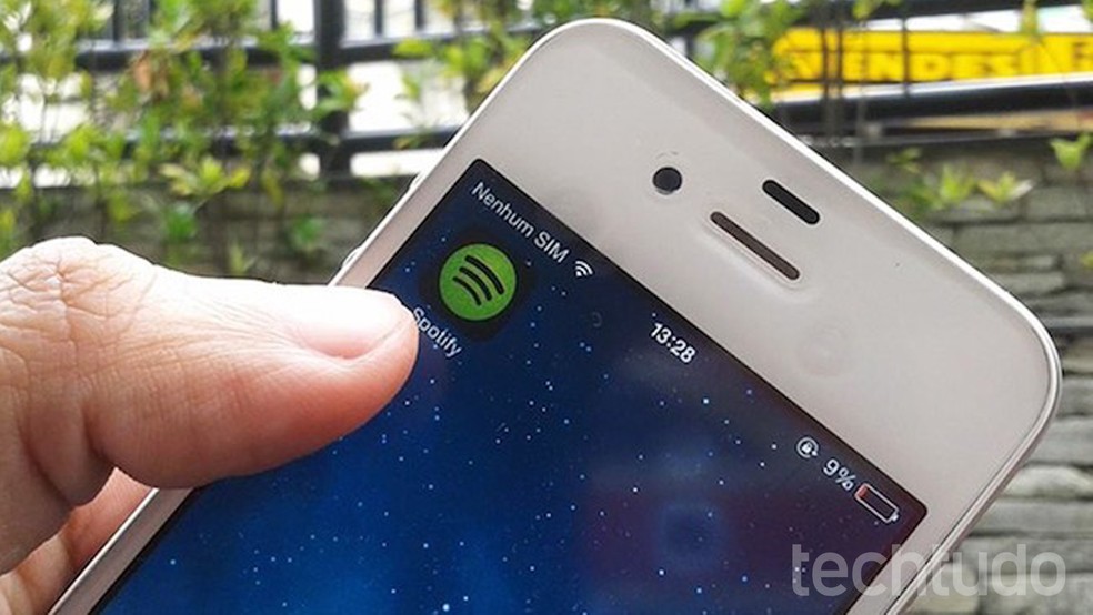 How to share Spotify music on Facebook Messenger Photo: Playback / Marvin Costa