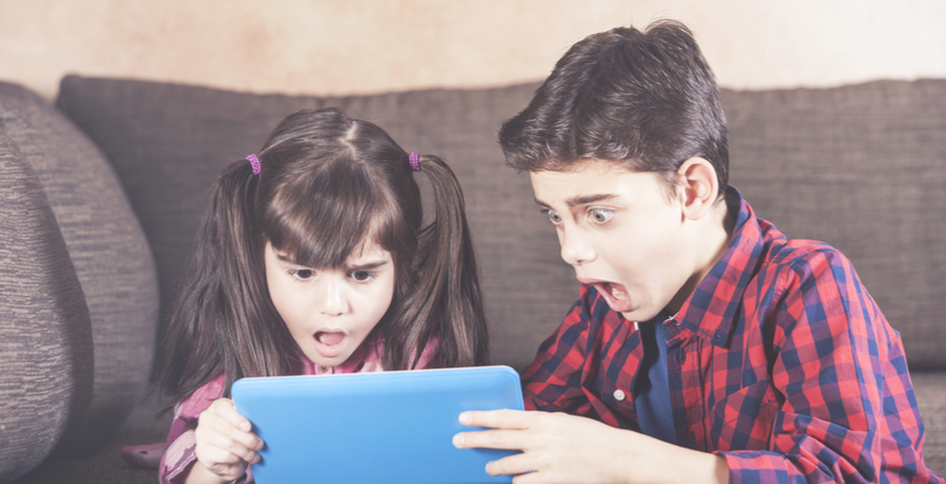 5 Reasons to Download a Parental Control App on a Children's Cell Phone