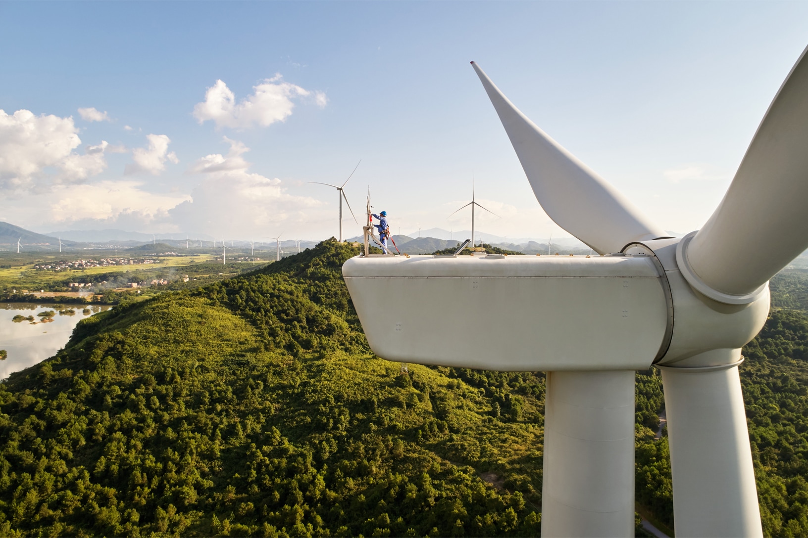 Apple opens three new wind farms in China