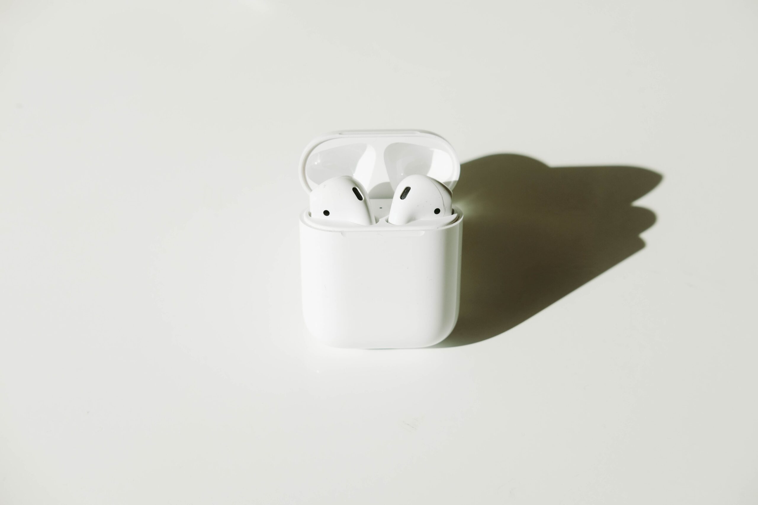 AirPods: Learn how to restart Apple devices