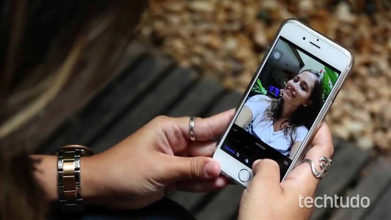 Tips for taking perfect selfies on iPhone