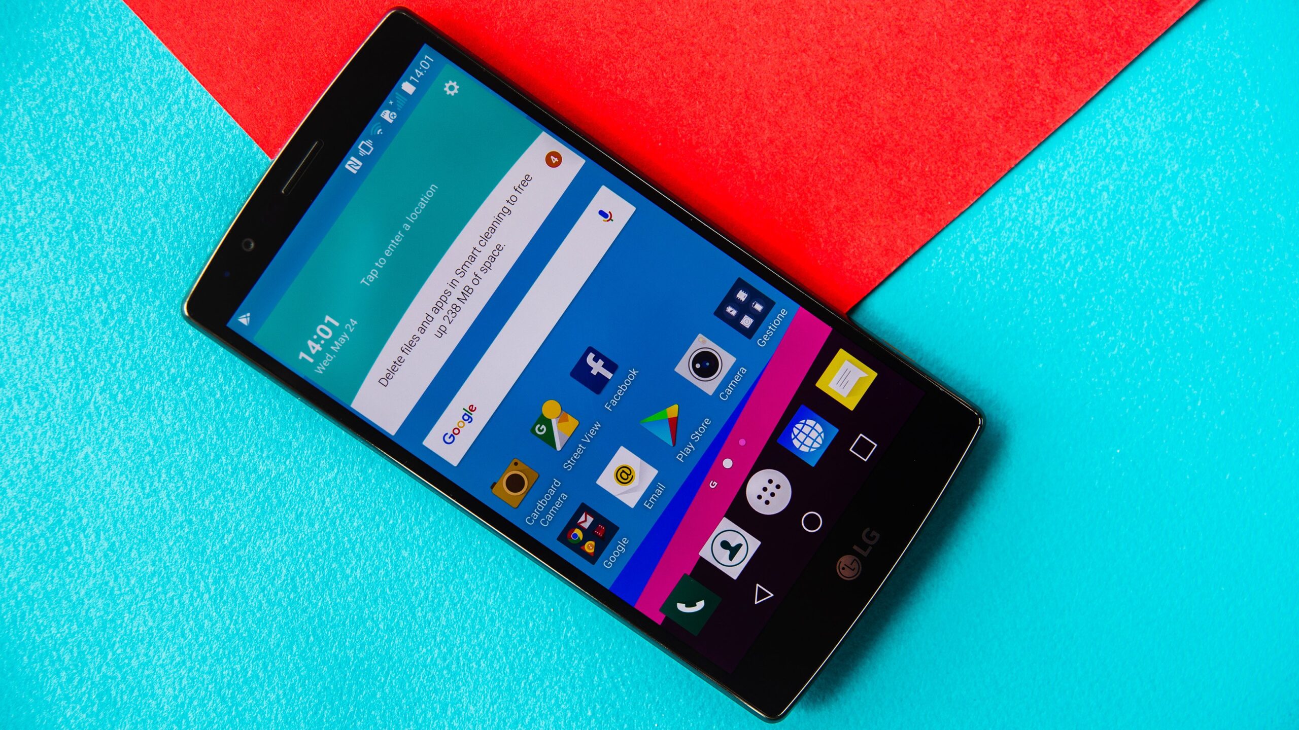 Is it worth investing in the LG G4 now?