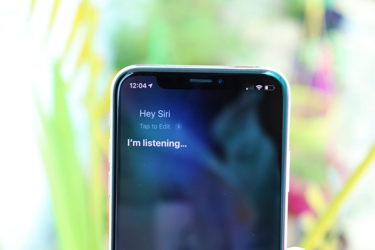 Apple contractors listened to up to 1,000 Siri recordings per shift