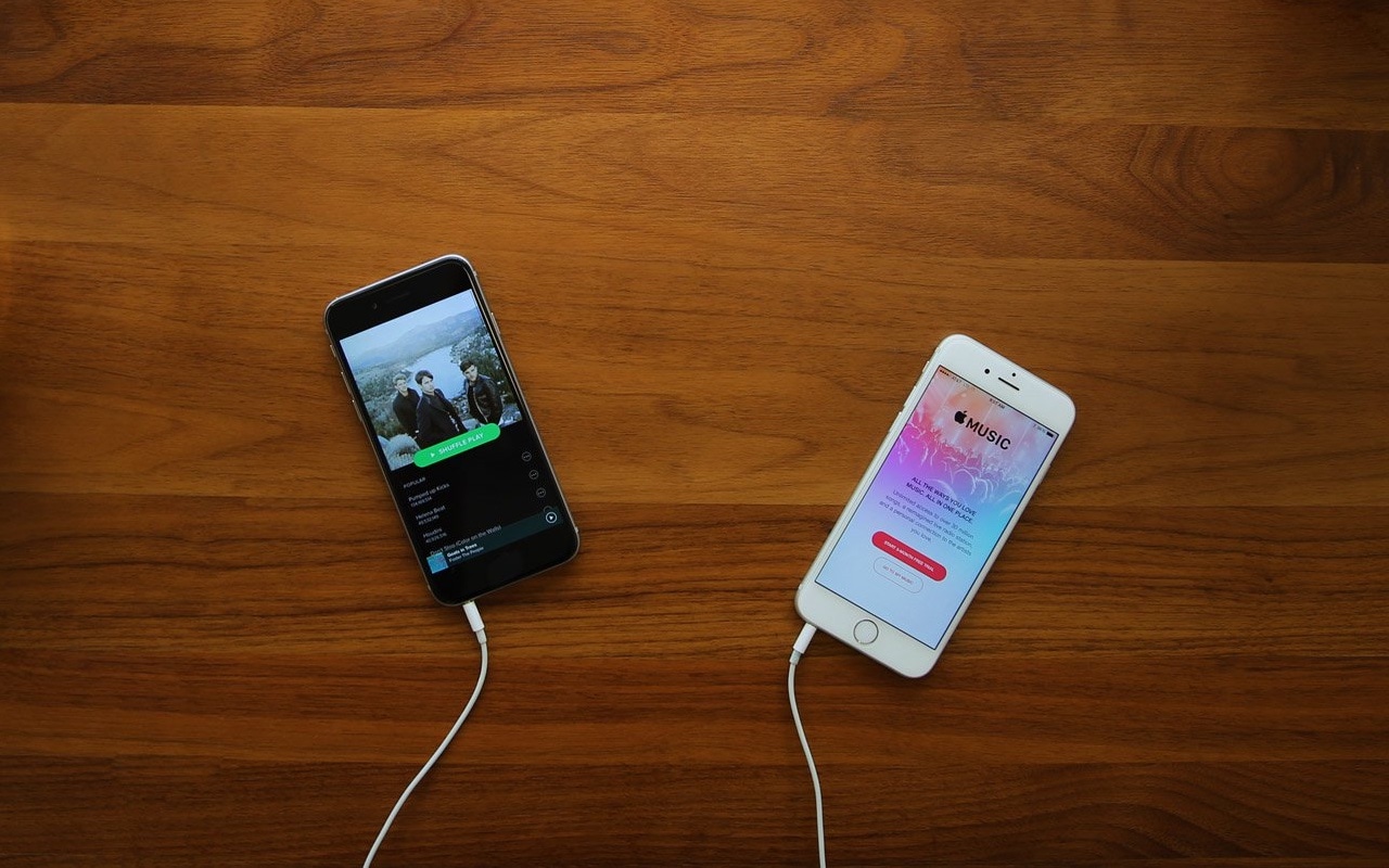 Now yes: Apple Music surpasses Spotify in paying US users
