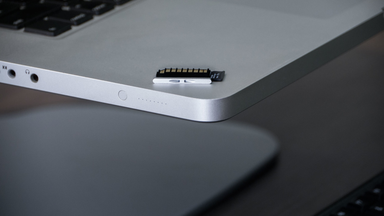 With Nifty's MiniDrive, you add 64GB of capacity to your MacBook Air / Pro! [atualizado]