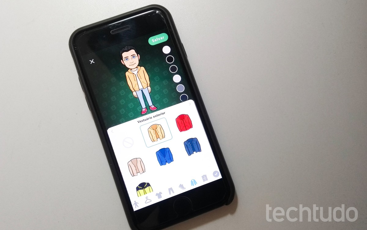 How to create and change your Bitmoji's clothes | Social networks