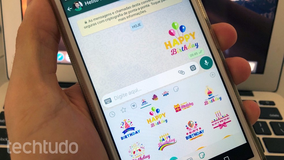 Learn how to use birthday stickers on WhatsApp Photo: Helito Beggiora / dnetc
