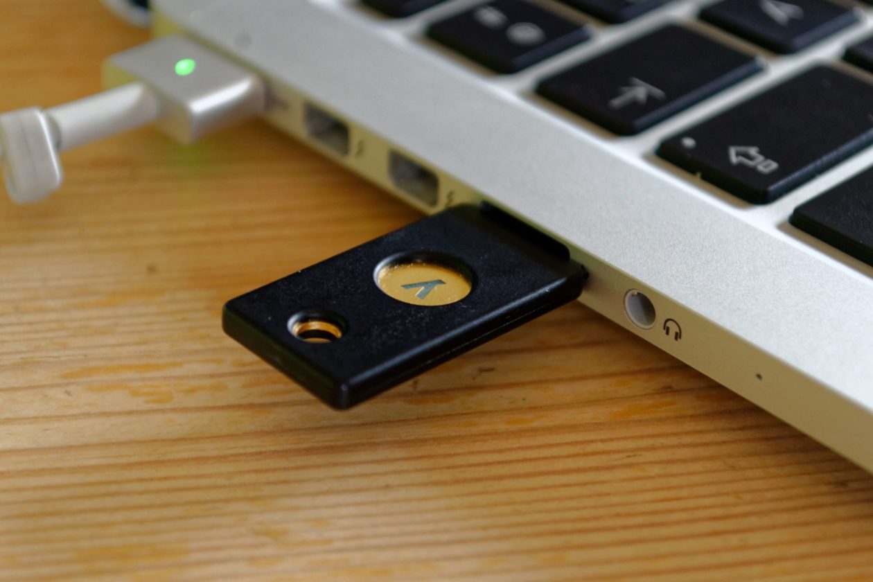 Apple joins the FIDO Alliance; idea is to replace passwords with trusted devices