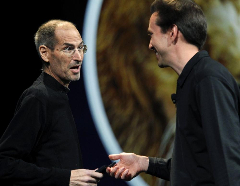 Steve Jobs and Scott Forstall at WWDC 2011