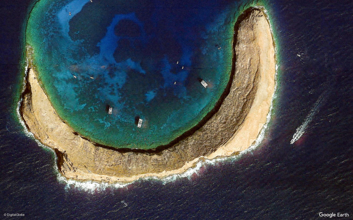 Google offers 1000 new beautiful panoramic images of different regions in Earth View