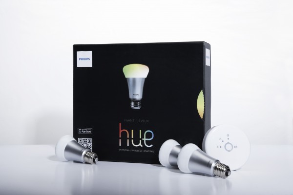 Philips launches hue, lamp controlled by iPads and iPhones / iPods touch