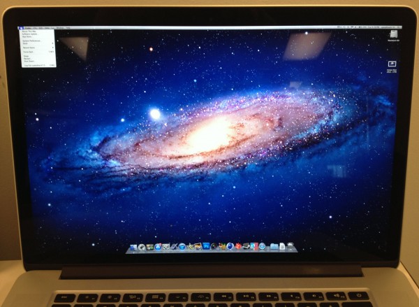 Retina display with pixels on MacBook Pro