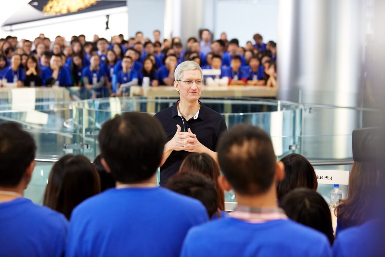 After Trump's decision, Tim Cook calls for support for young immigrants and says in a letter to employees that Apple is going to Congress