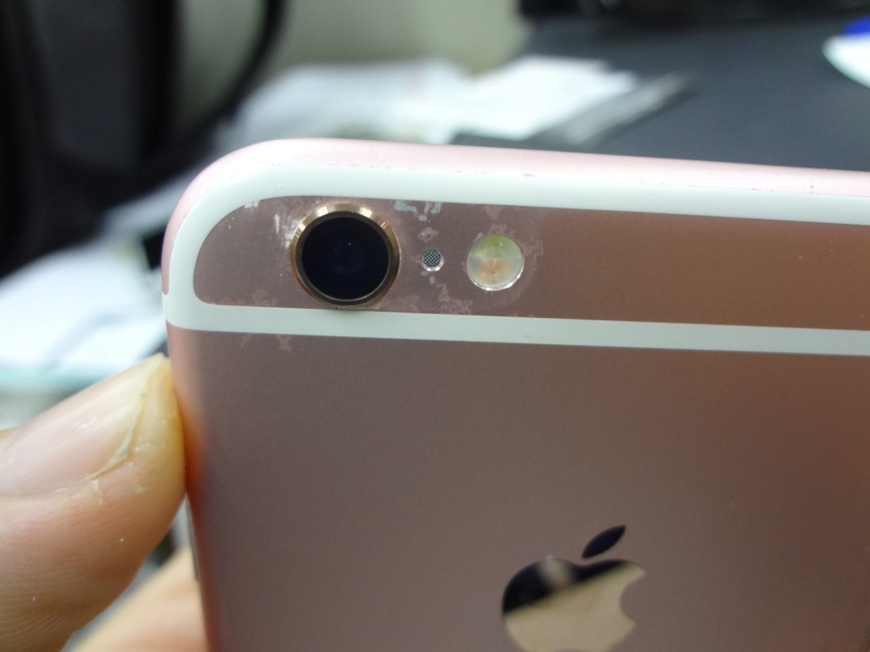 Apple finally opens internal quality program to exchange iPhones with oxidation defects in the case [atualizado]