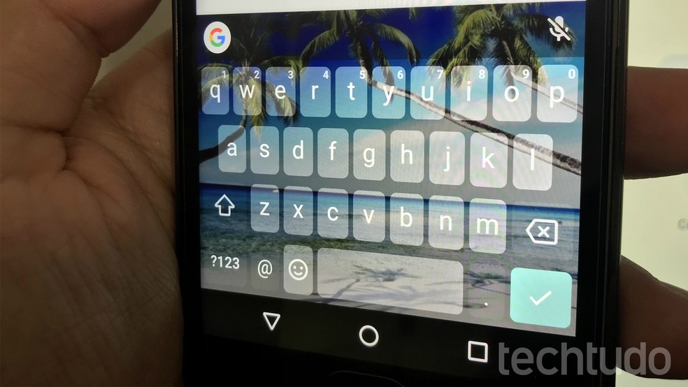 Android lets you put a photo on the keyboard background Photo: Rodrigo Fernandes / dnetc