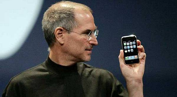 Curiosity: how the first iPhone was almost revealed to a FedEx employee