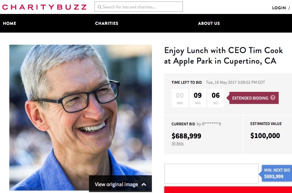 Record auction with Apple CEO on new company campus breaks record and raises $ 689,000