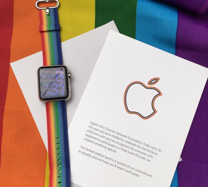 Apple participates in the San Francisco Pride Parade and distributes a beautiful gift to its employees