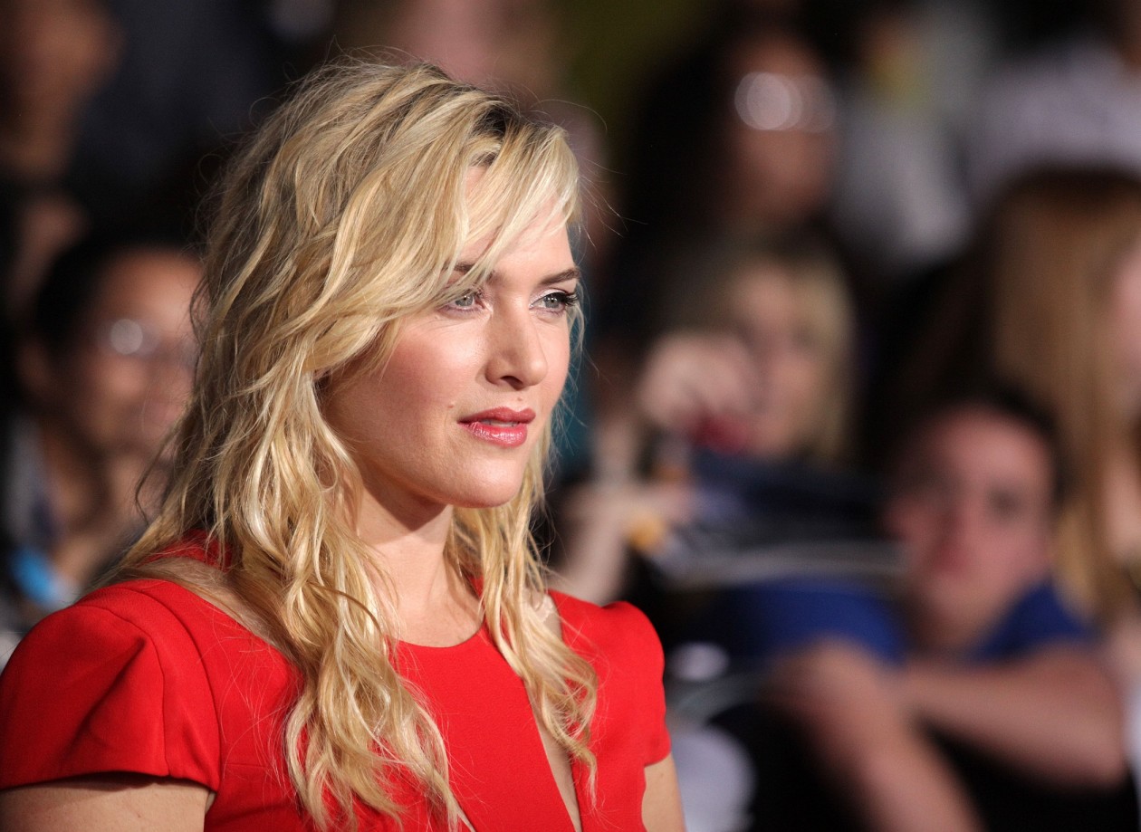 Kate Winslet takes another award for her role in the film “Steve Jobs”