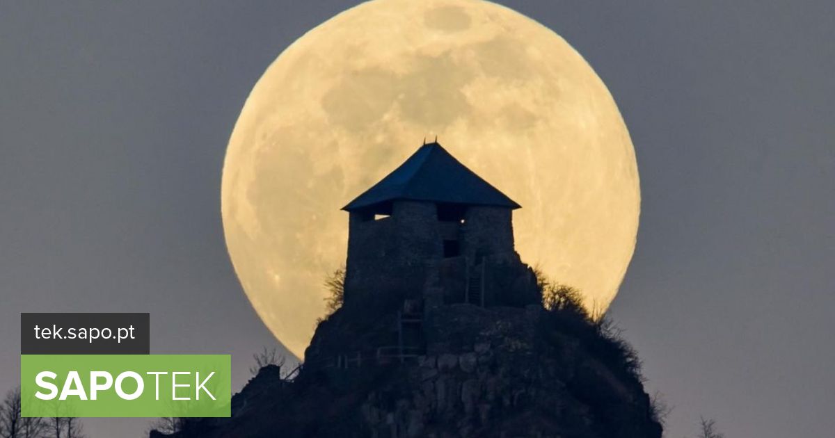 The best photos of the biggest Super Moon of 2020 around the world