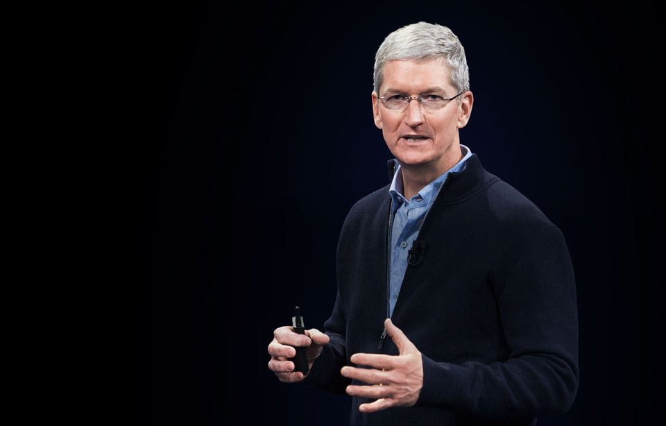 Tim Cook reveals that Apple sold more than 2.3 million Watches at the end of 2015
