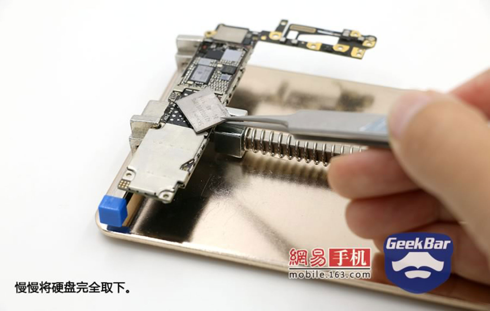 For less than R $ 350, stores in China “upgrade” iPhones from 16GB to 128GB