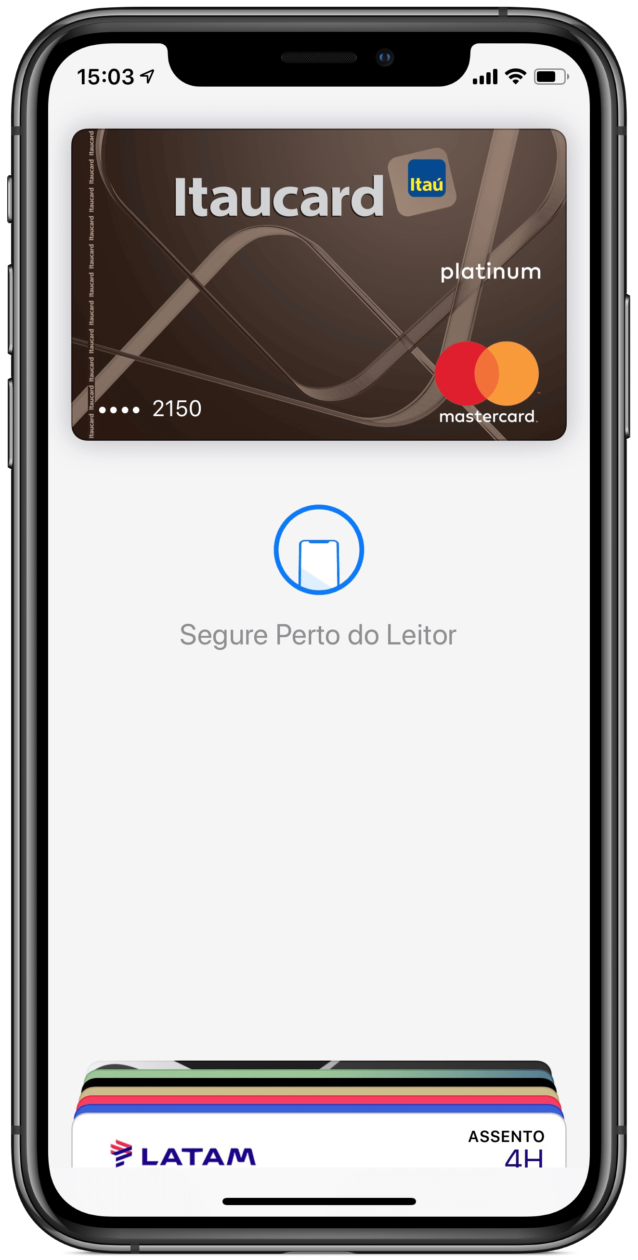 Additional Banco Itaú card registered with Apple Pay on iPhone XS