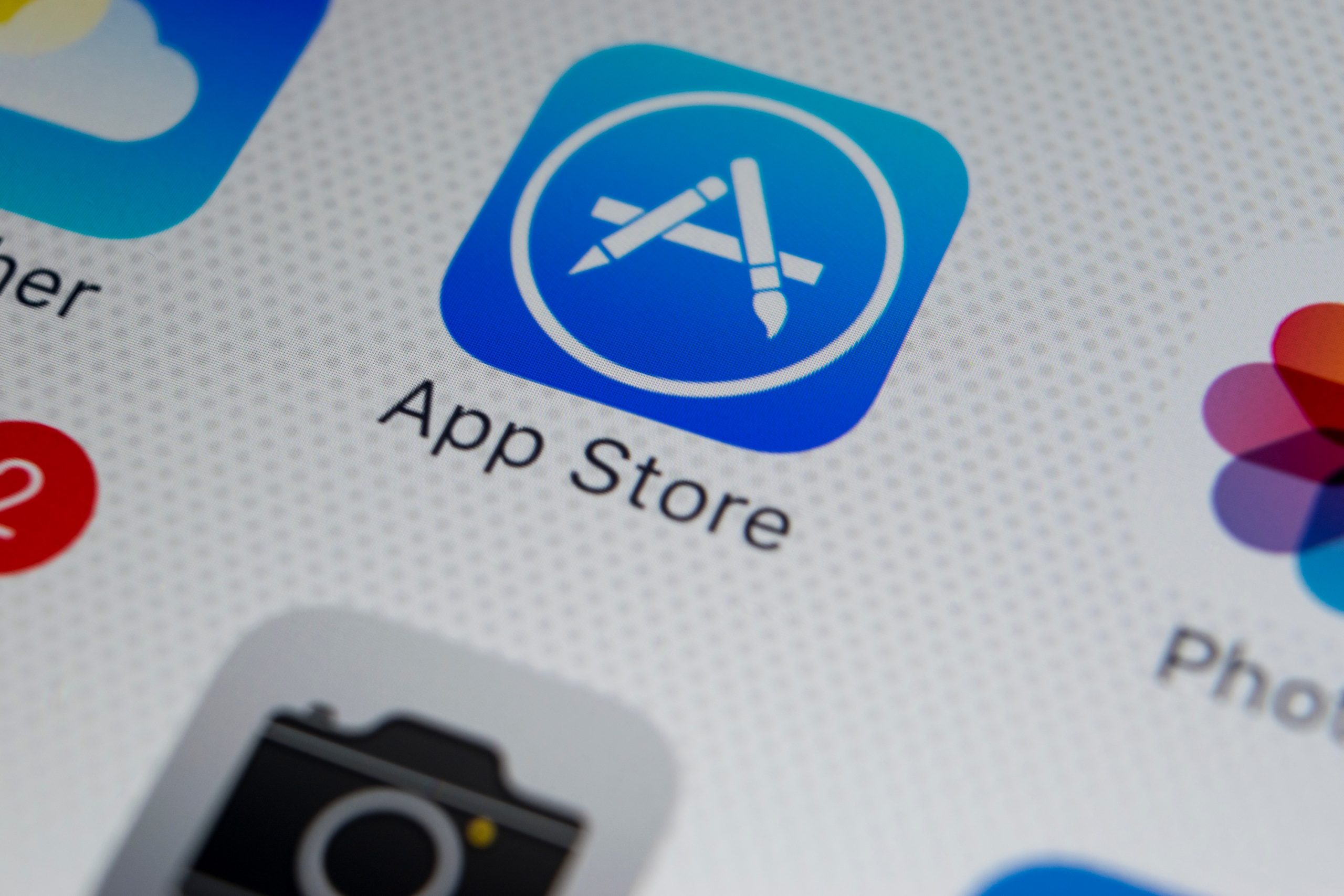 Apple removes clones of VoIP applications from the App Store