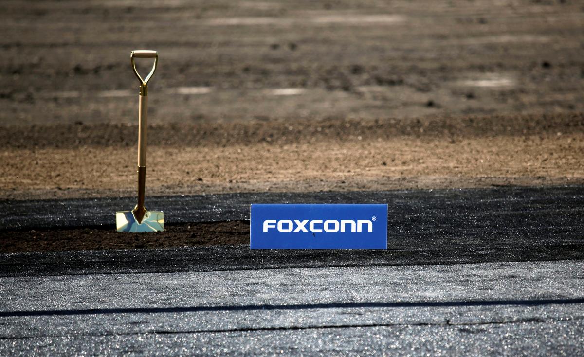 Foxconn changes plans for US factory and will no longer produce iPhone screens [atualizado]